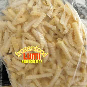 Aviko Crinkle Cut 2,5 kgJogja Frozen Food Condongcatur Aviko crinkle cut adalah kentang goreng beku yang sudah dipotong berbentuk gelombang. Kentang goreng ini cocok untuk dimakan dengan burger, hotdog, atau hidangan daging atau ikan lainnya. Kentang goreng ini memiliki rasa kentang yang kaya dan tekstur yang renyah.