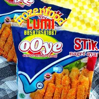 Sup sosis dan pasta
Masak pasta sesuai instruksi pada kemasan dan sisihkan
Iris sosis frozen food menjadi potongan kecil dan tumis bersama bawang bombay hingga harum