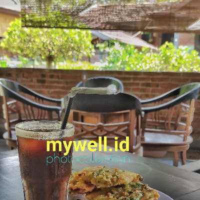 terbiasa tambahkan susu, krim, atau gula ke dalam secangkir kopi, akibatnya berat badan bertambah. Kenapa bisa begitu?☕☕☕ https://www.mywell.id/Efek-Samping-Banyak-Minum-Kopi