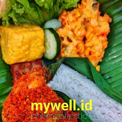Bakso Sapi Premium Lengkap Bumbu Kaldu Sapi Halal isi 10pcs Frozen Food
frozen food bakso sapi special siap masak dengan daging pilihan dan kualitas terbaik 
Info Harga Bakso Frozen dalam Berbagai Mer