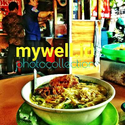 Sosis pasta: Campurkan sosis yang telah diiris ke dalam saus tomat atau saus bolognaise dan sajikan dengan pasta.
Sosis goreng: Goreng sosis dalam minyak hingga kecoklatan dan sajikan dengan nasi putih dan acar.