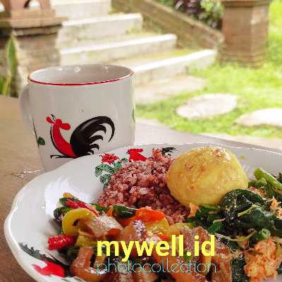 Buka warung saja tidaklah cukup walau di pinggir jalan dengan lalulintasnya yang ramai sekalipun. Belum lagi persaingan antar penjual makanan cukup ketat maka untuk itu perlu sekali lakukanlah......